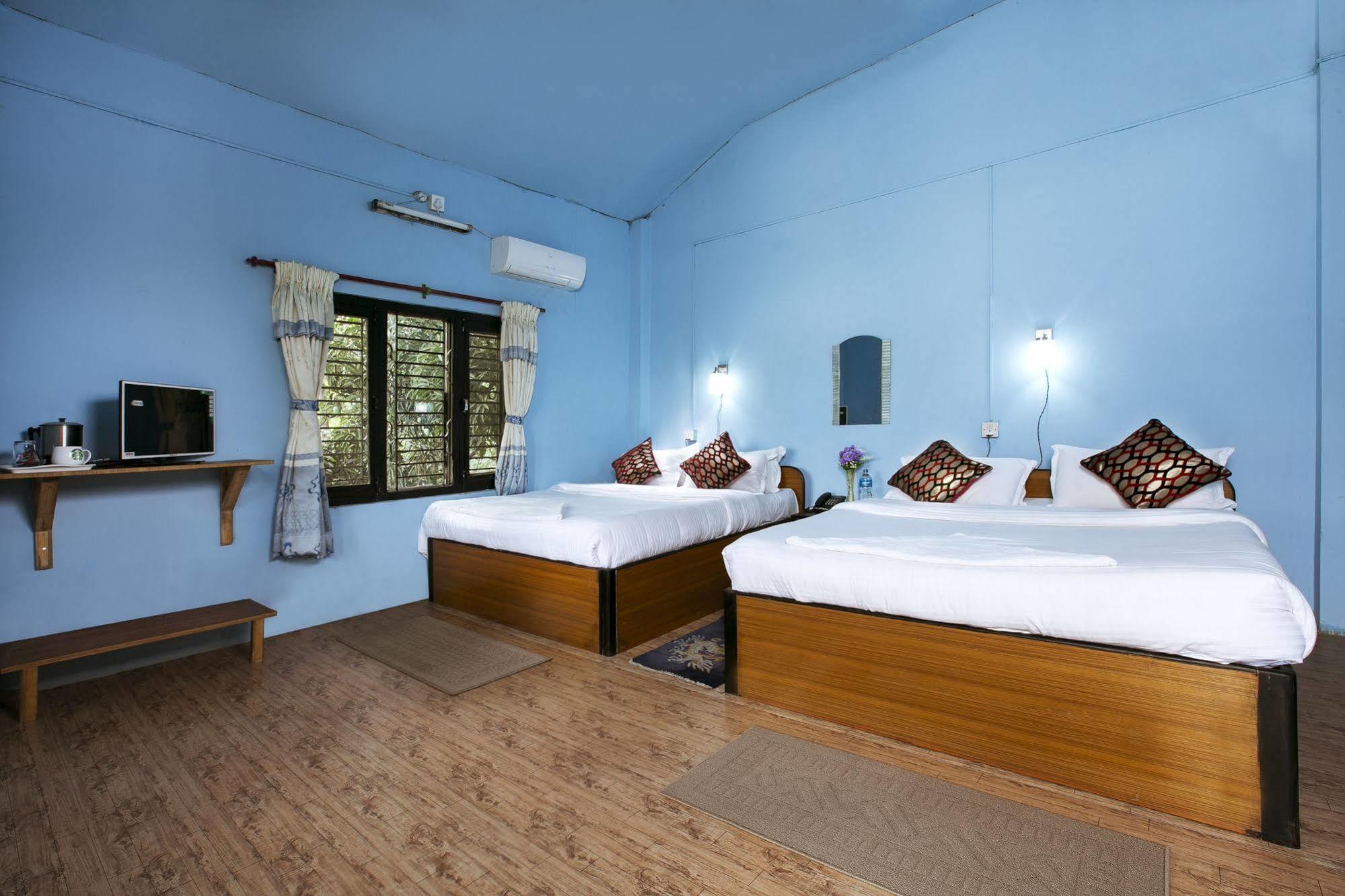 Sauraha Nana Hotel Luaran gambar