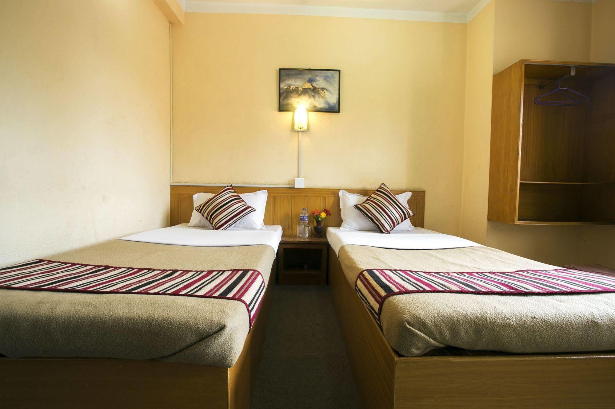 Sauraha Nana Hotel Luaran gambar