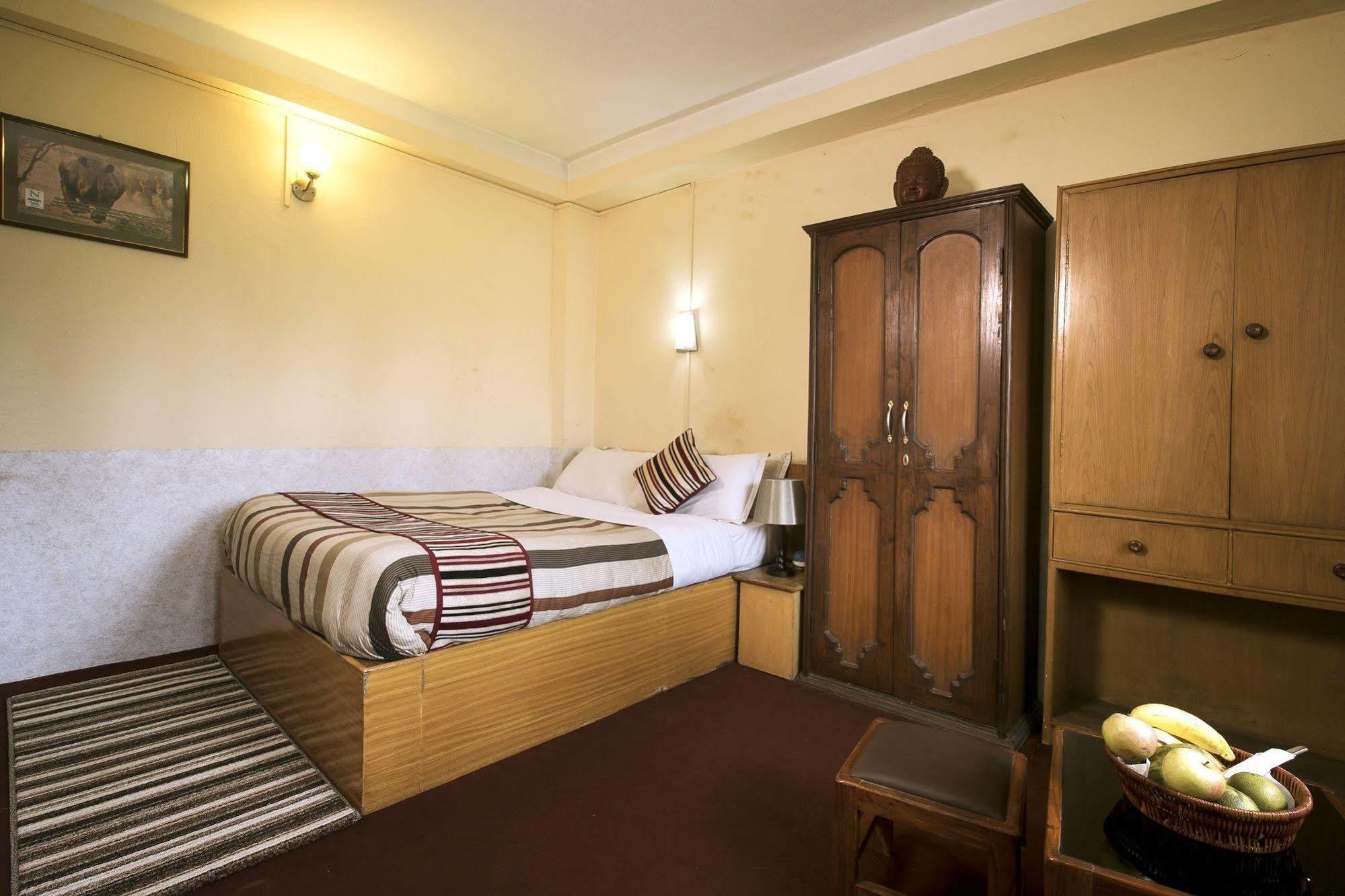 Sauraha Nana Hotel Luaran gambar